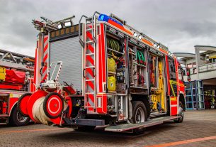 Inisiatif Dinas Damkar Bandar Lampung dalam Latihan Simulasi di Kebun Milik Warga